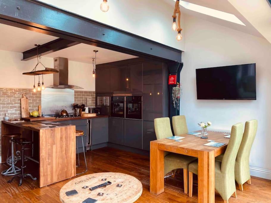 Lovely Semi-Beach 2X Pubs -5 Min Walk-Pets Welcome-Parking-Garden Scalby  Экстерьер фото